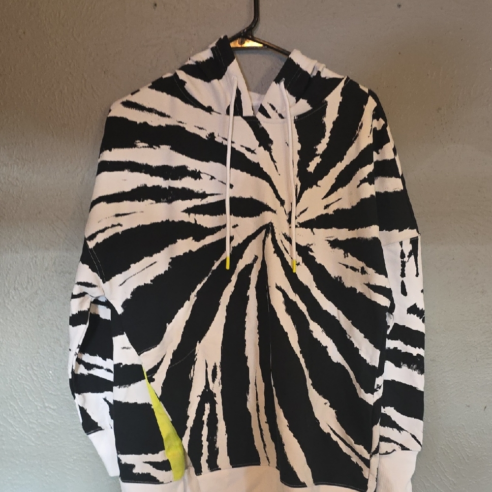 Fabletics Monochrome Spiral Men's Hoodie